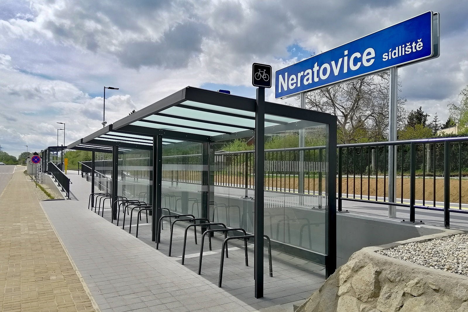 FRAMEO CYKLO Fahrradunterstand - Fahrradständer - Stadtmöbel.de